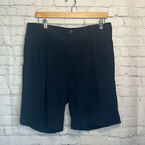 Tommy Bahama Men’s Pleated Front 100% Silk Black shorts size 36 - Picture 1 of 6